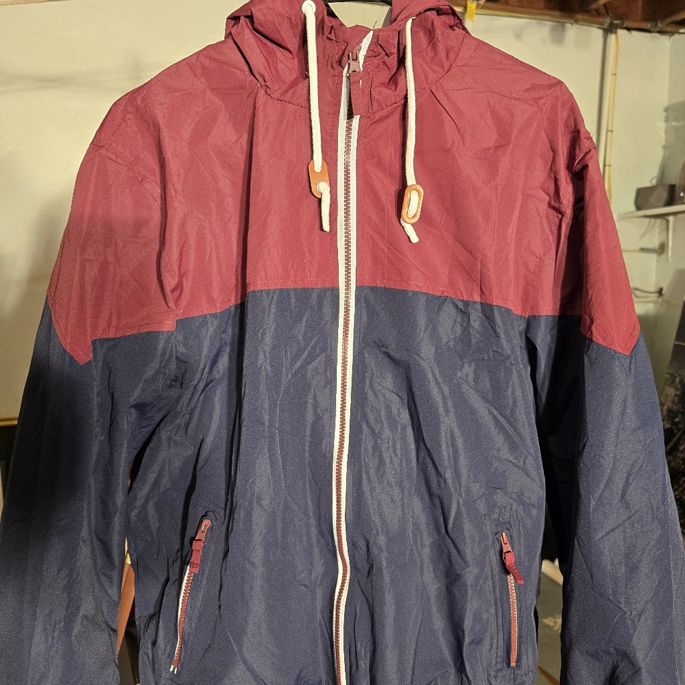 Two-Tone Maroon and Navy Men's Size Large Windbreaker Jacket